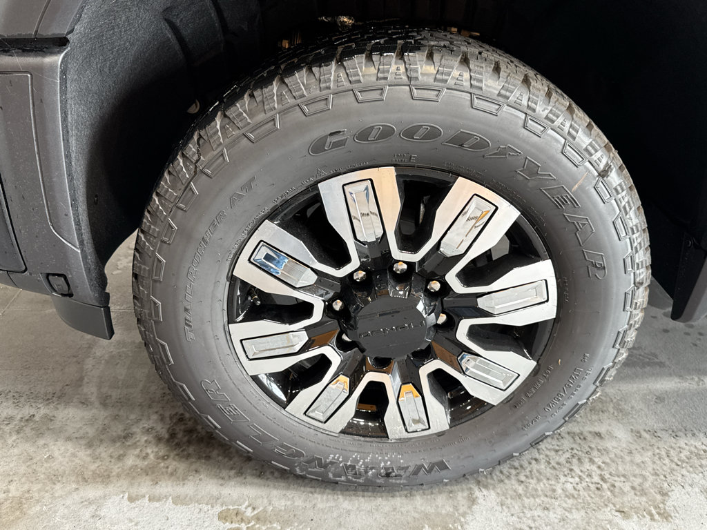 New 2026 GMC Sierra 2500 Denali AWD/4WD image 9