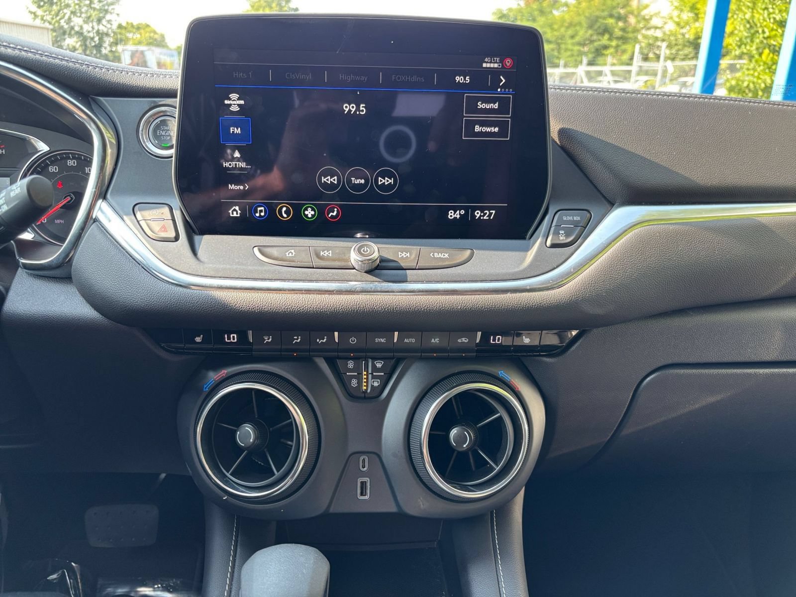 Used 2025 Chevrolet Blazer LT FWD image 14