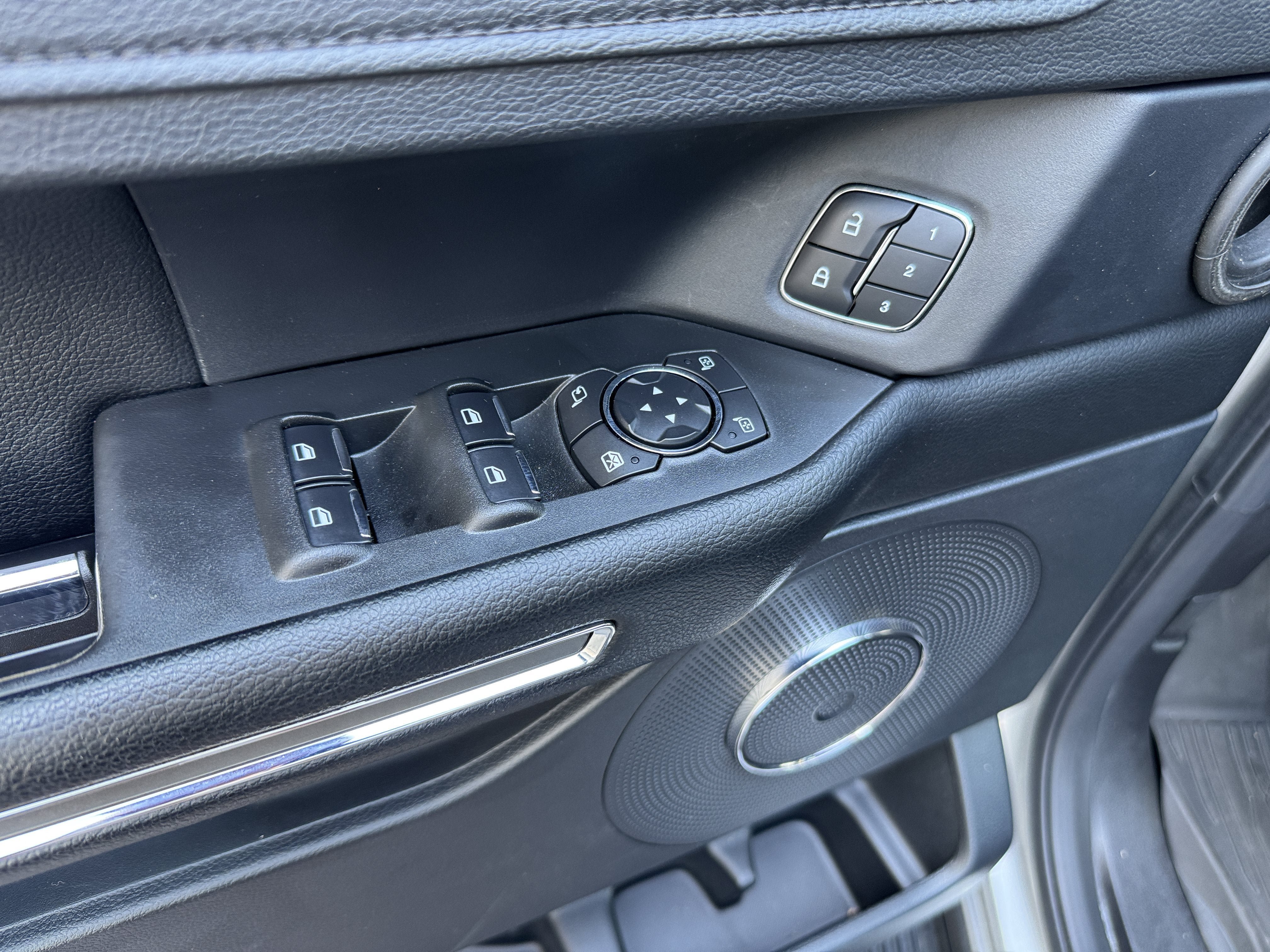 Used 2021 Ford Expedition Max XLT AWD/4WD image 8
