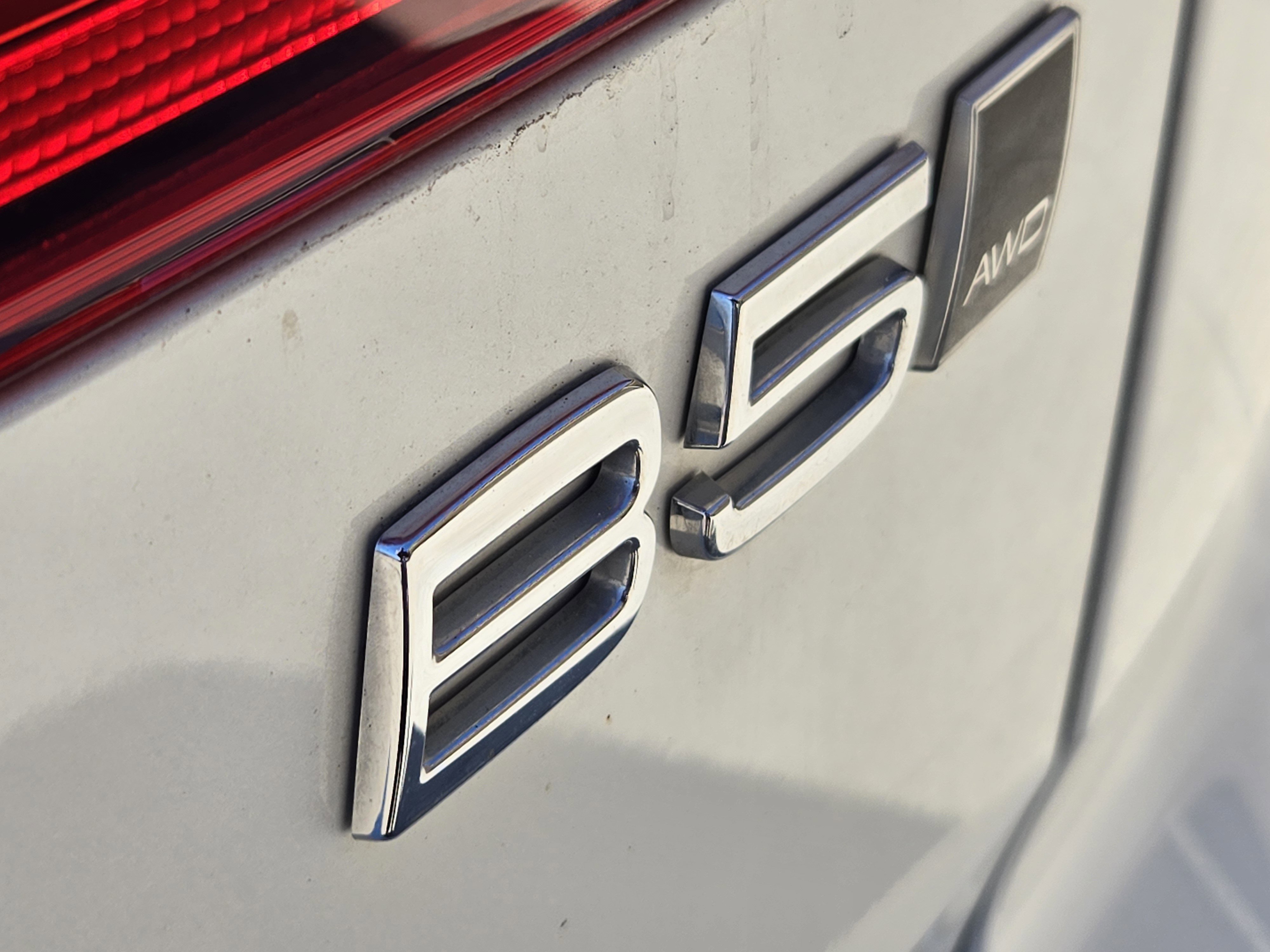 Used 2024 Volvo XC60 B5 Plus w/ Protection Package Premier image 19