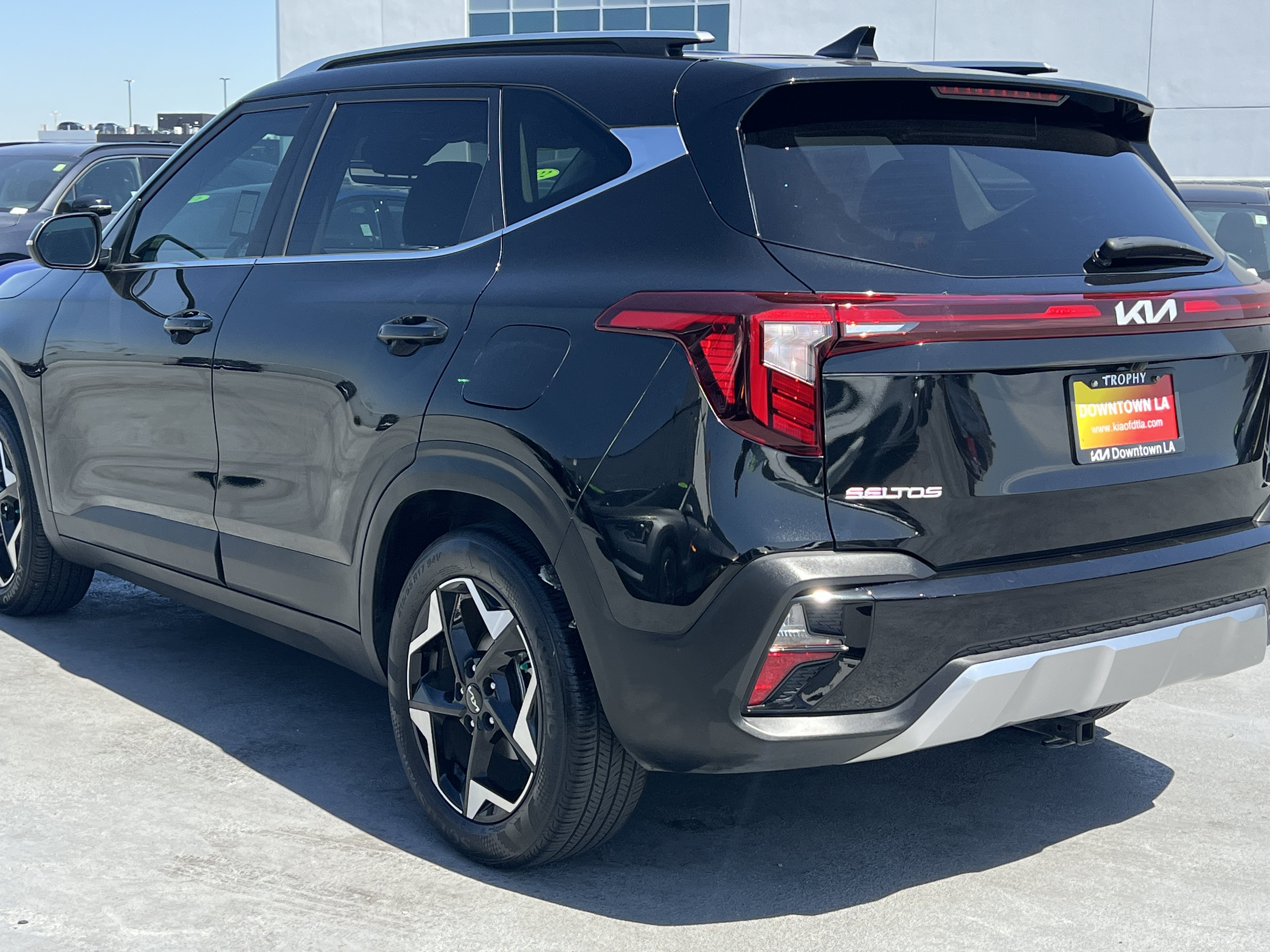 Certified 2024 Kia Seltos EX FWD image 5