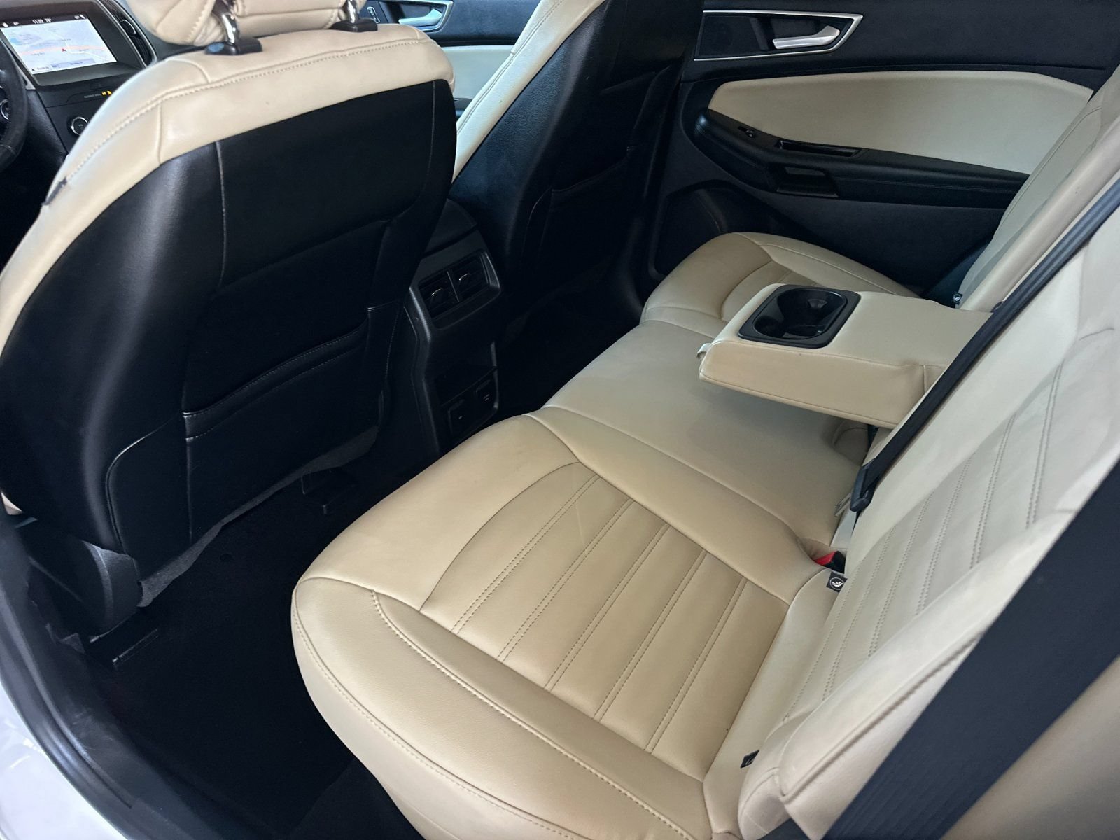 Used 2019 Ford Edge SEL FWD image 11
