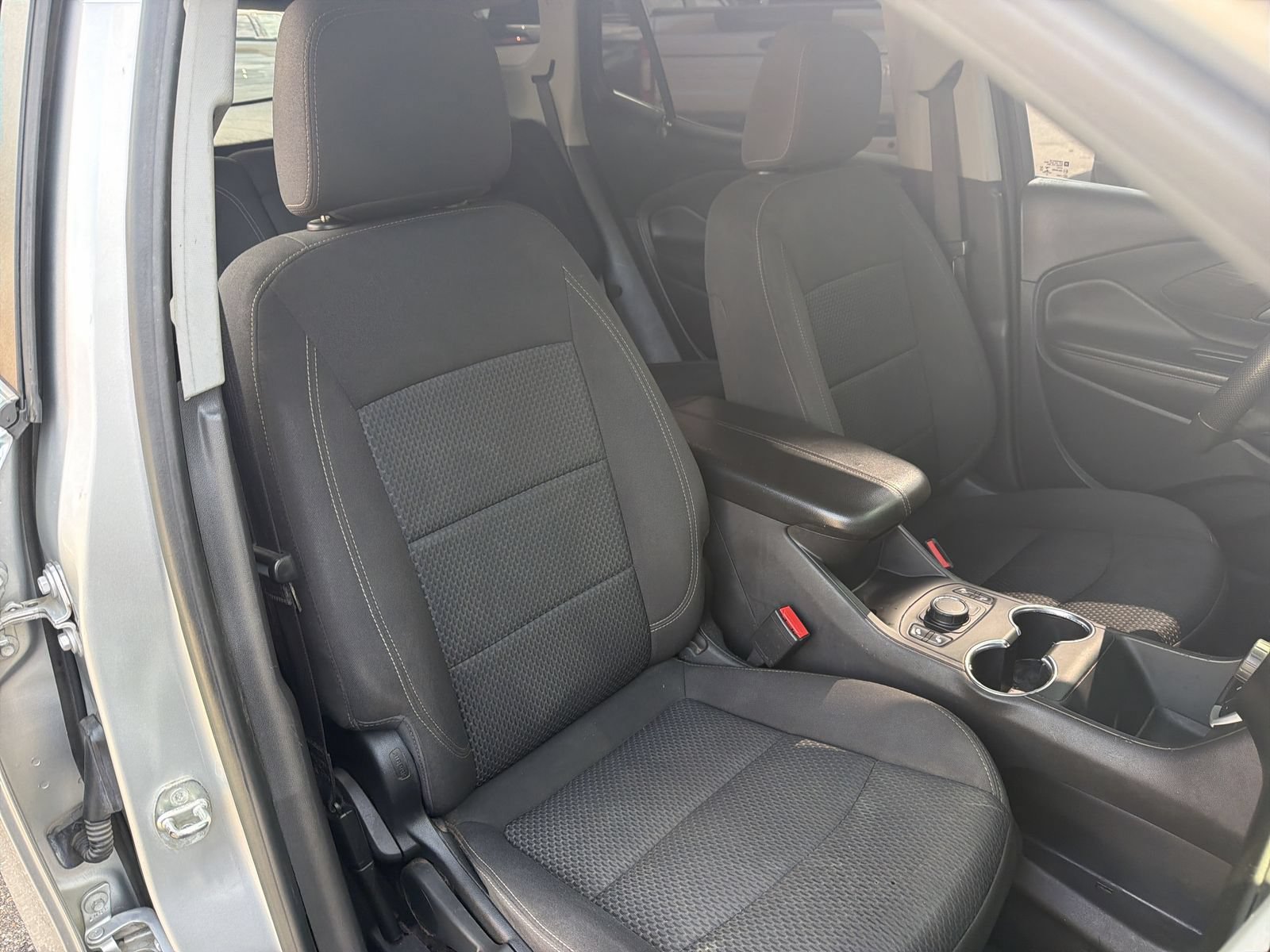 Used 2022 GMC Terrain SLE w/ Driver Convenience Package AWD/4WD image 21