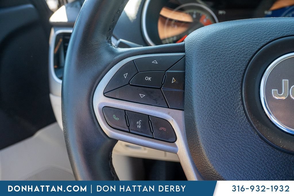 Used 2019 Jeep Cherokee Limited w/ Luxury Group FWD image 10