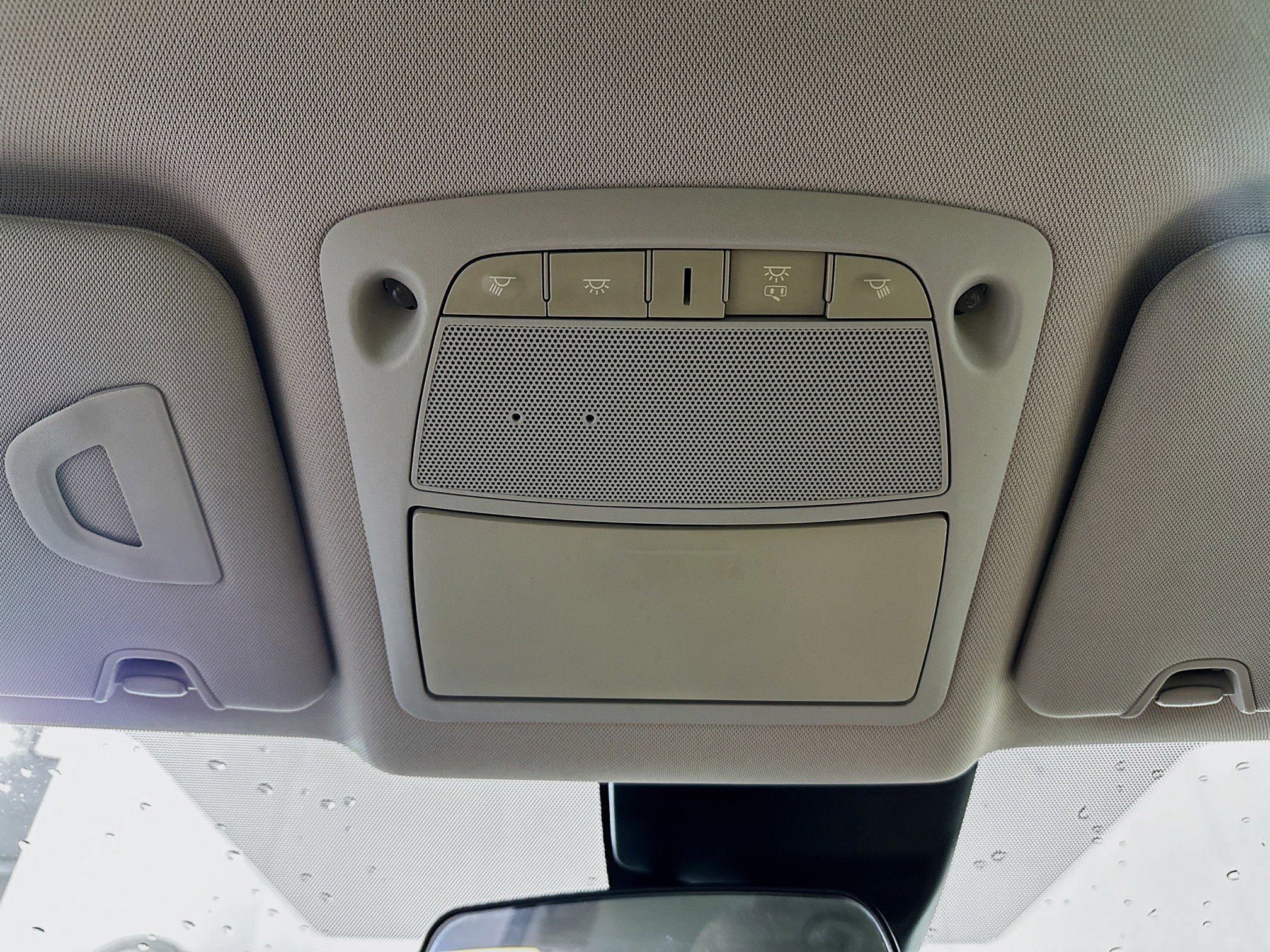 Used 2020 Nissan Rogue SV FWD image 18