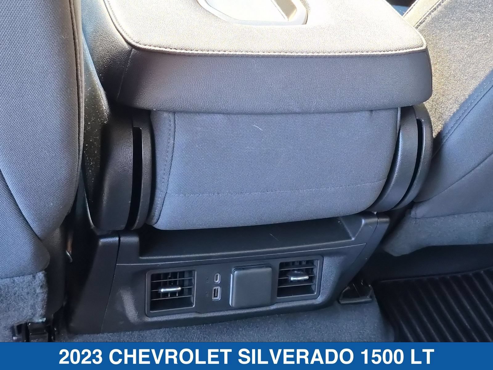 Used 2023 Chevrolet Silverado 1500 LT AWD/4WD image 31