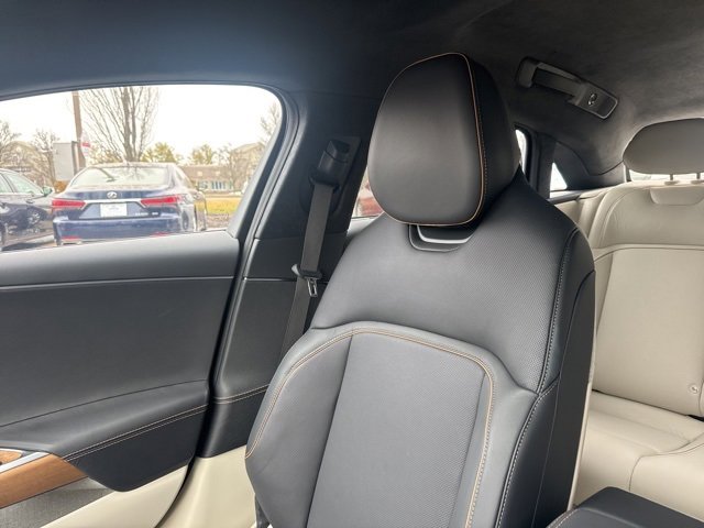 Used 2024 Lucid Air Touring image 27