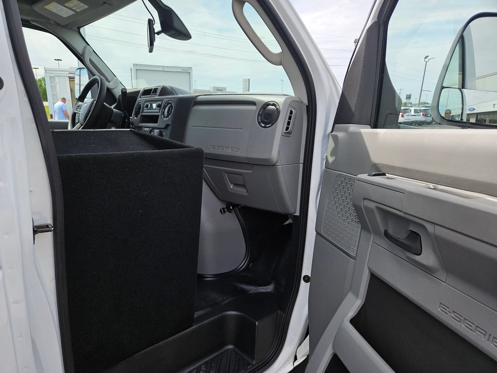 New 2026 Ford E-450 and Econoline 450 Super Duty w/ Shuttle Bus Prep Package RWD image 21