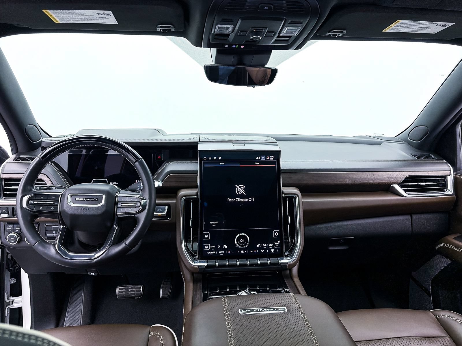 Used 2025 GMC Yukon XL Denali Ultimate AWD/4WD image 27