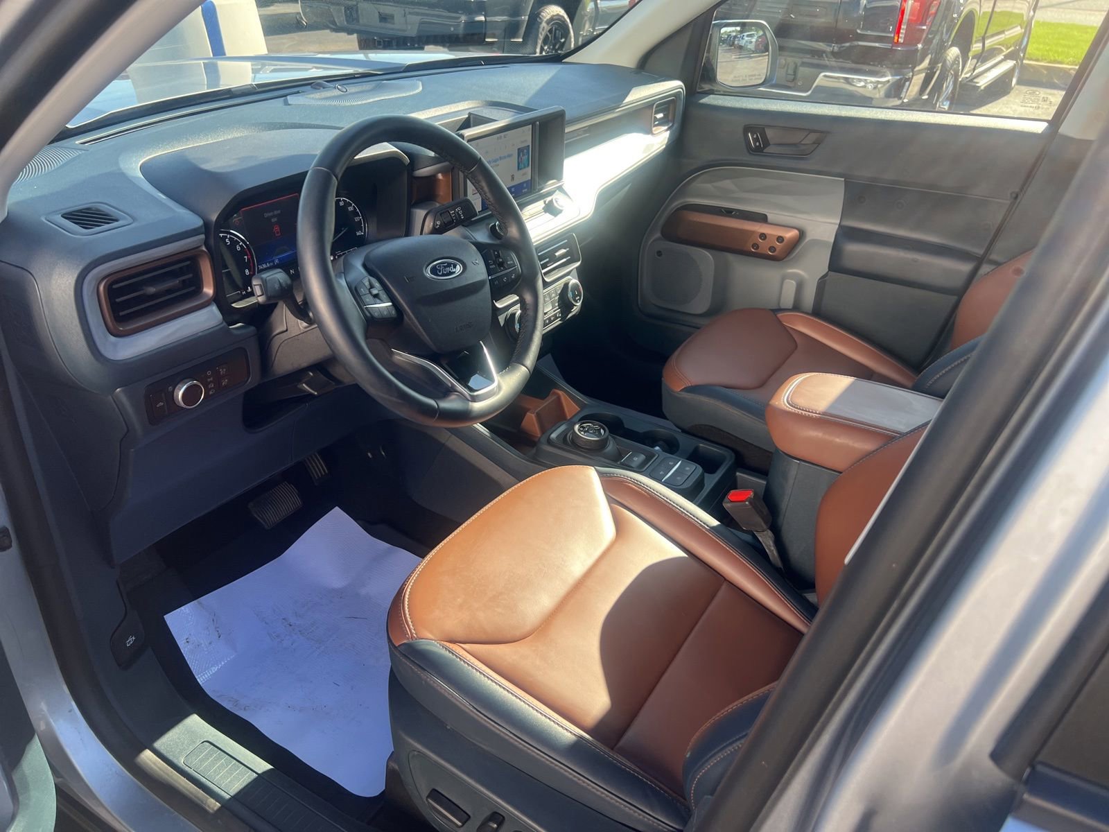 Used 2024 Ford Maverick Lariat AWD/4WD image 24