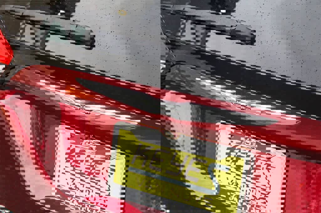 Used 2021 Chrysler Voyager Lxi image 11