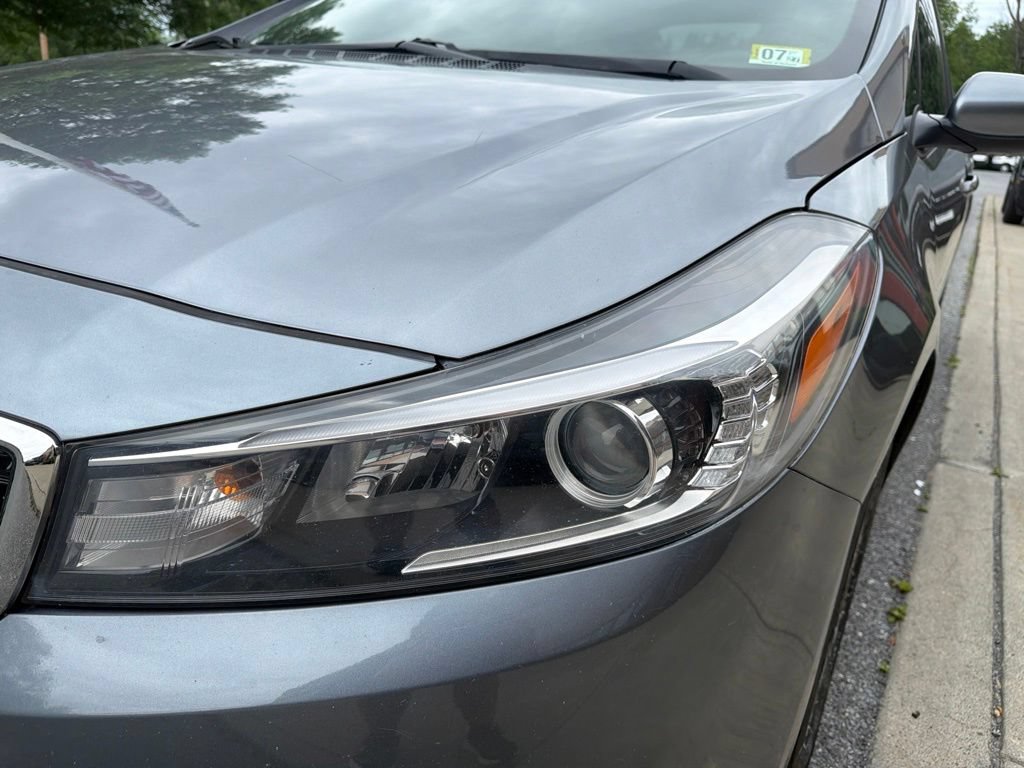 Used 2018 Kia Forte S FWD image 16