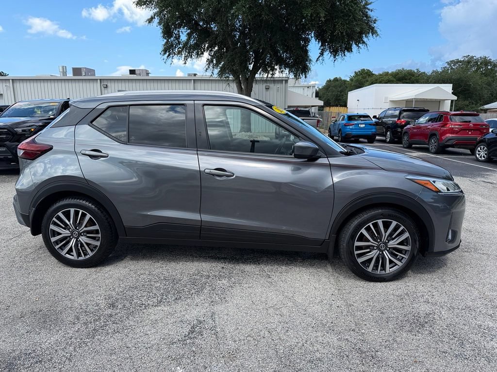 Used 2021 Nissan Kicks SV FWD image 10