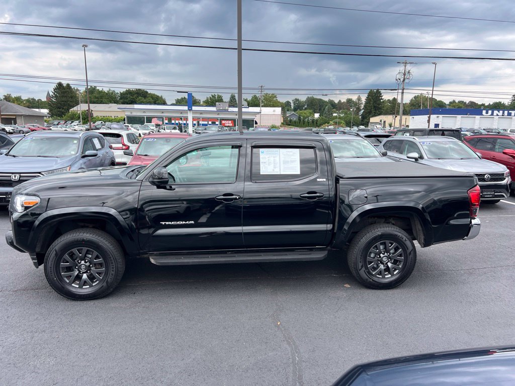 Used 2023 Toyota Tacoma SR5 AWD/4WD image 2