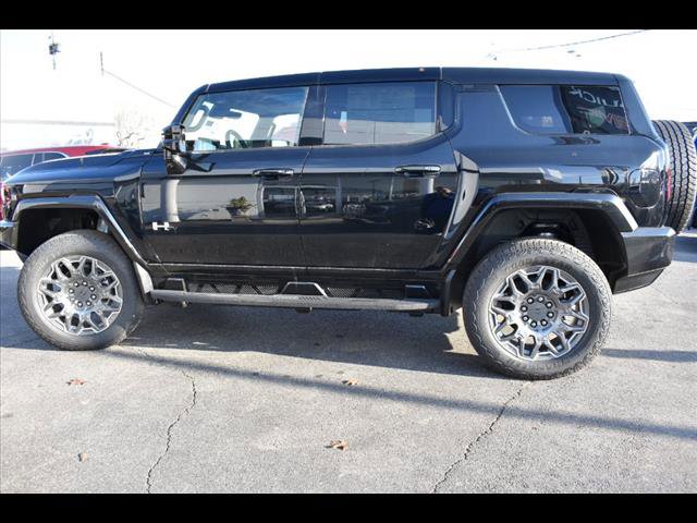 New 2025 GMC Hummer EV 3X w/ LPO, Cargo Utility Package image 13