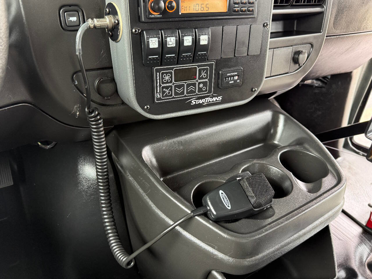 Used 2014 Chevrolet Express 3500 w/ Shuttle Bus Package RWD image 85