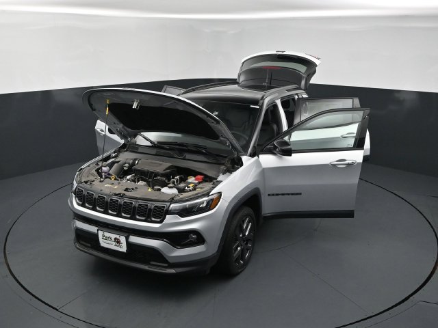 New 2026 Jeep Compass Limited w/ Sun, Sound & Navigation Group AWD/4WD image 26