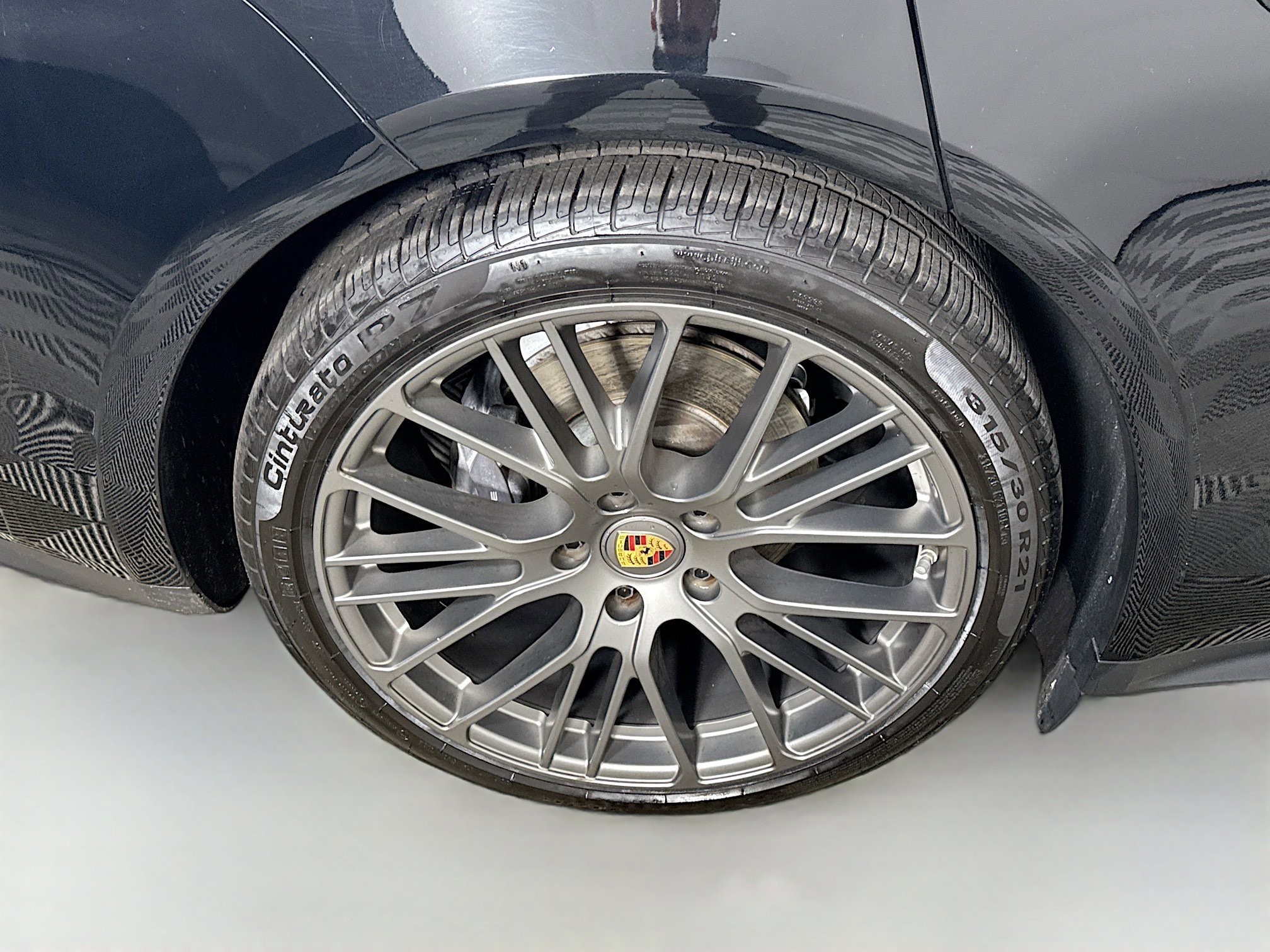 Used 2023 Porsche Panamera Platinum Edition w/ Assistance Package image 32