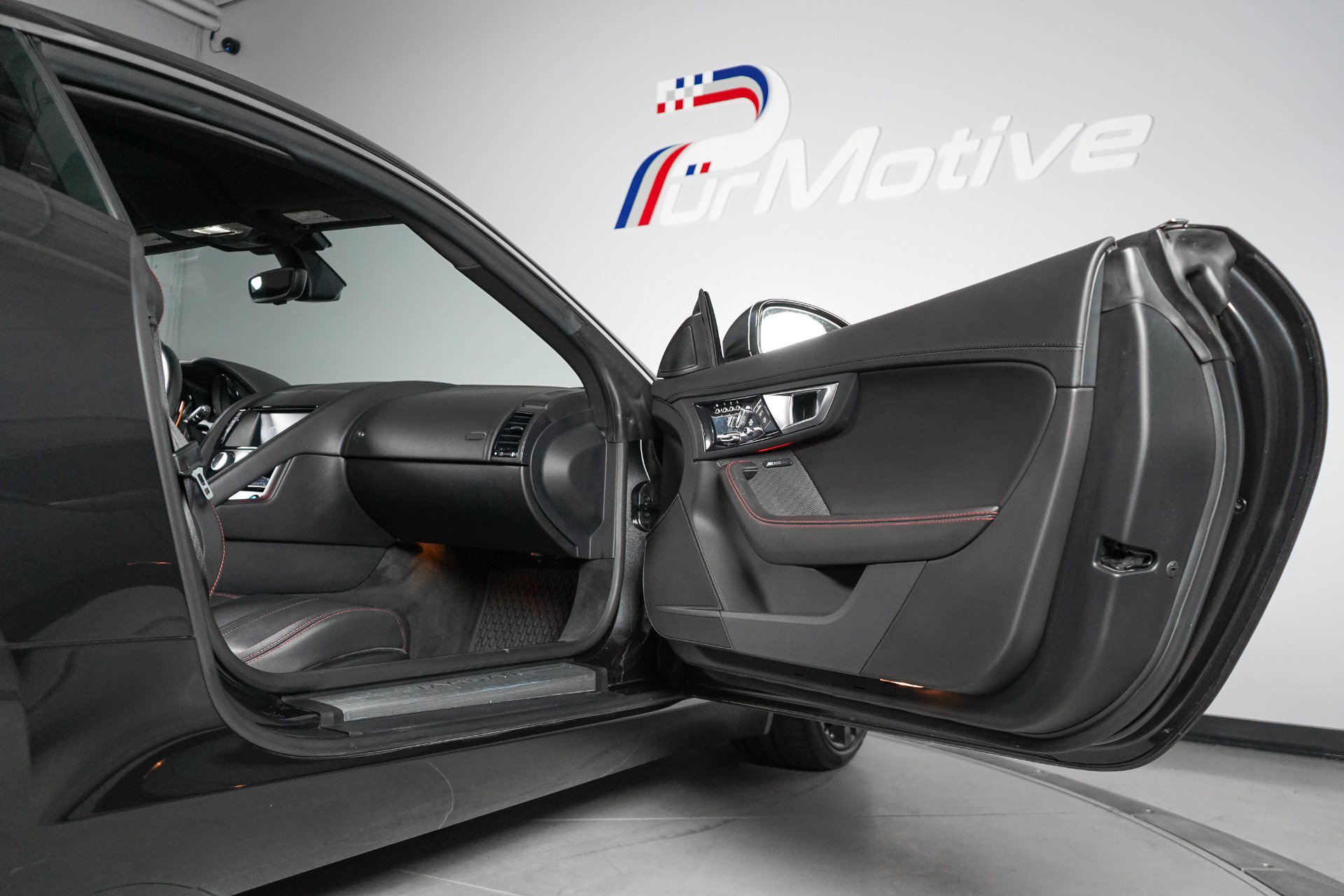 Used 2015 Jaguar F-TYPE S RWD image 43