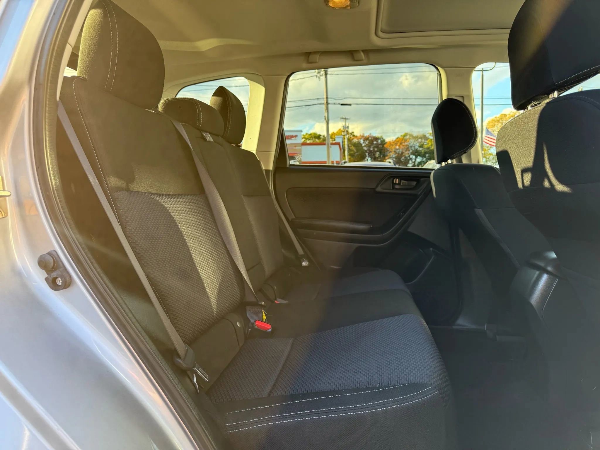 Used 2017 Subaru Forester 2.5i Premium w/ All-Weather Package image 20