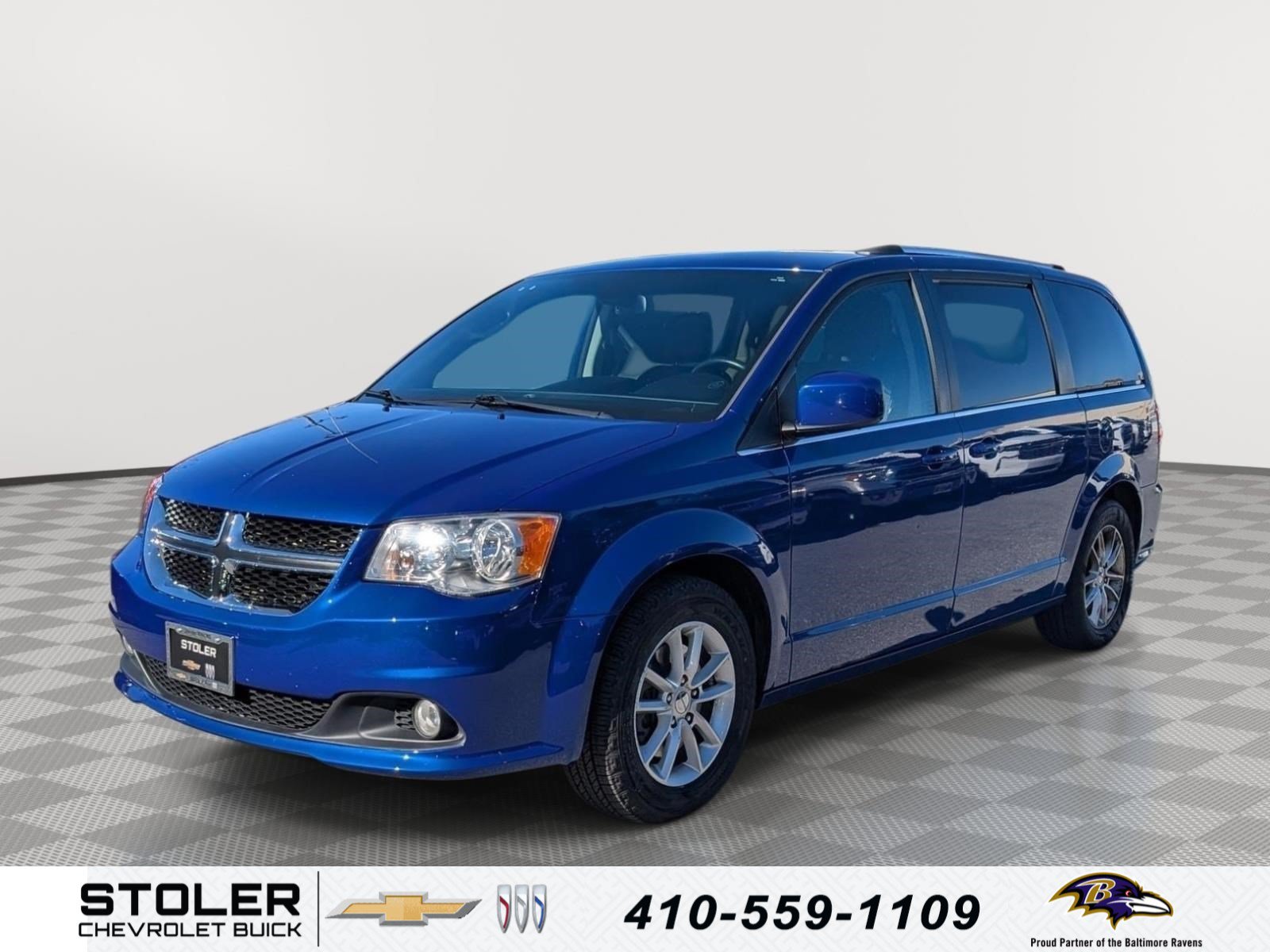 Used 2020 Dodge Grand Caravan SXT FWD image 1