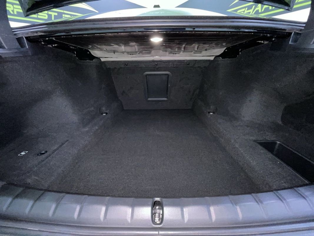 Used 2023 BMW 760i xDrive image 29