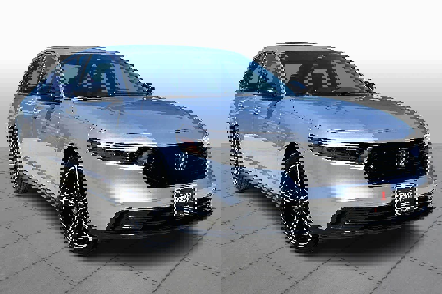 Used 2024 Honda Accord Sport image 3