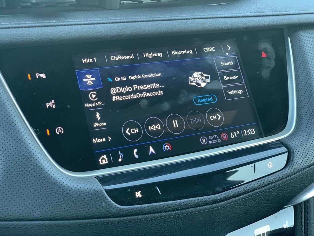 Certified 2023 Cadillac XT5 Sportv w/ Technology Package image 10