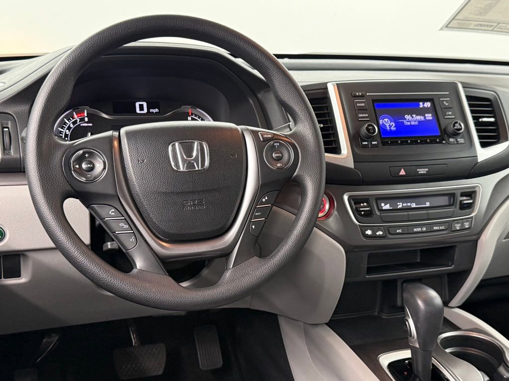 Used 2017 Honda Ridgeline RT image 32