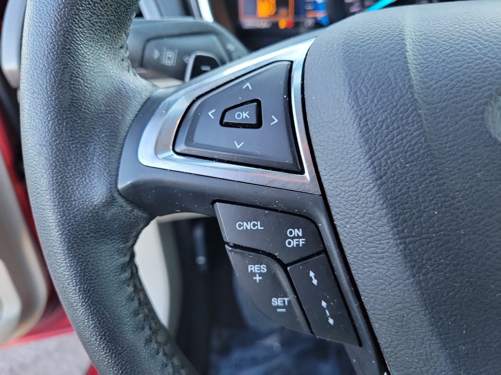 Used 2019 Ford Fusion SEL FWD image 18