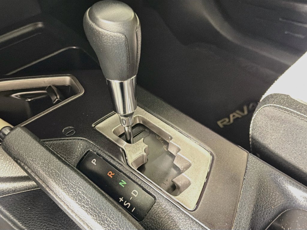 Used 2017 Toyota RAV4 XLE FWD image 21