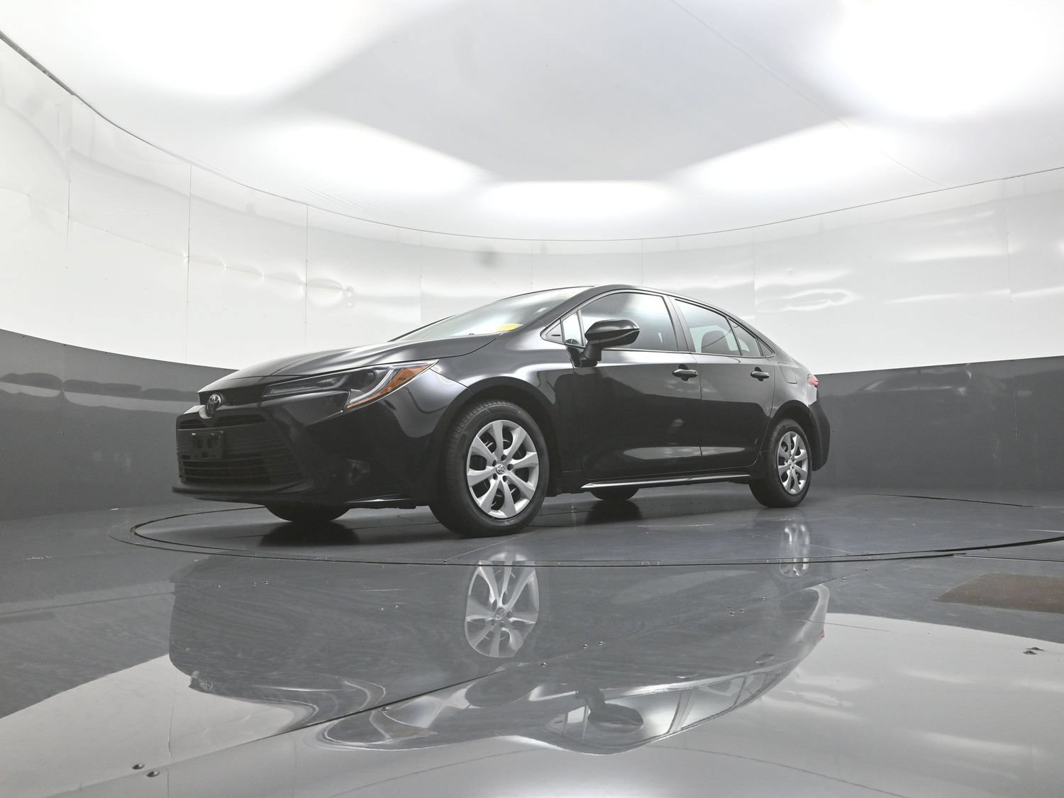 Used 2023 Toyota Corolla LE FWD image 11