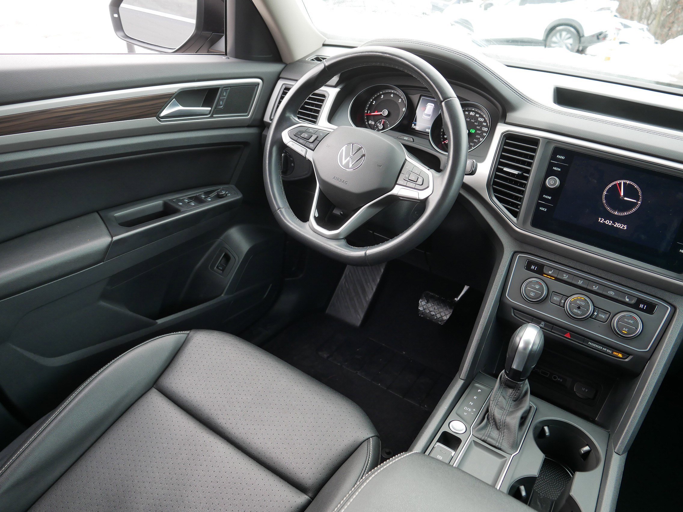 Used 2021 Volkswagen Atlas SE image 9