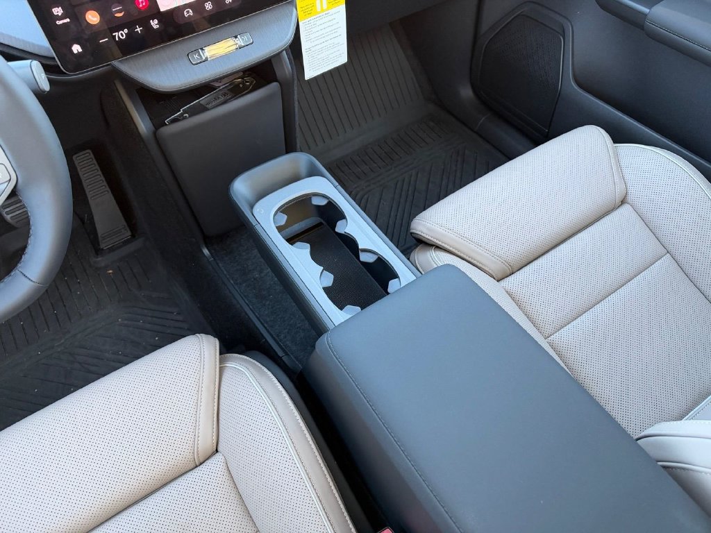 New 2027 Volvo EX60 Ultra AWD/4WD image 13