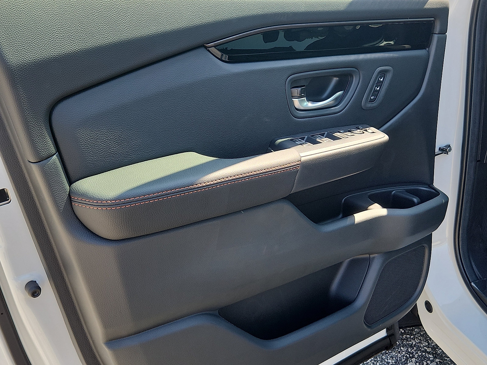 New 2026 Honda Pilot TrailSport image 9