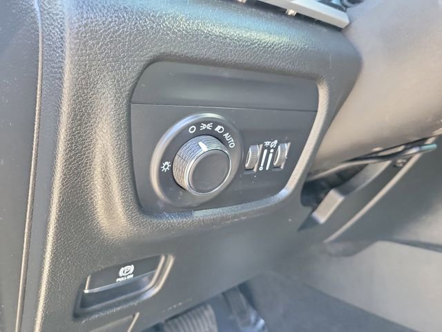 Used 2021 Jeep Grand Cherokee L Laredo AWD/4WD image 22