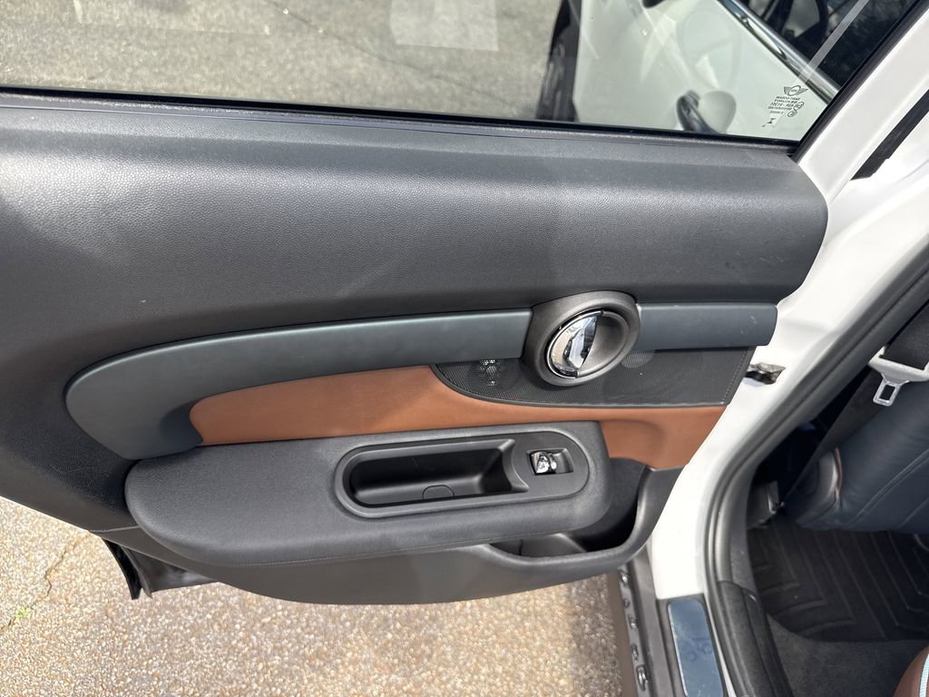 Used 2024 MINI Cooper Clubman S image 21