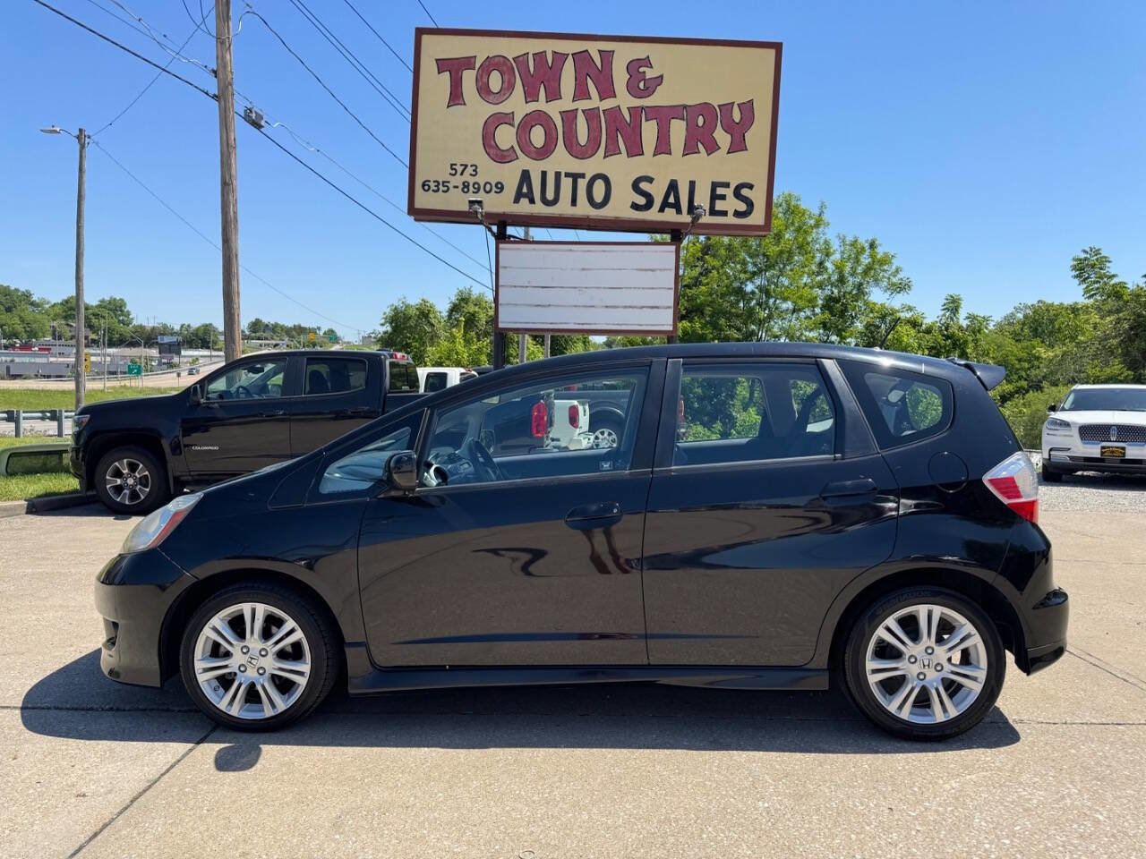 Used 2011 Honda Fit Sport image 4