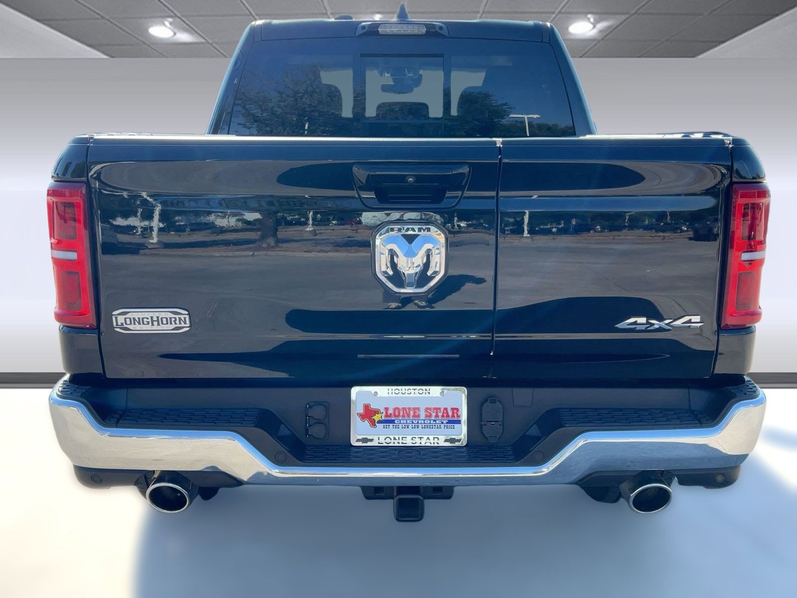 Used 2025 RAM 1500 Limited image 9