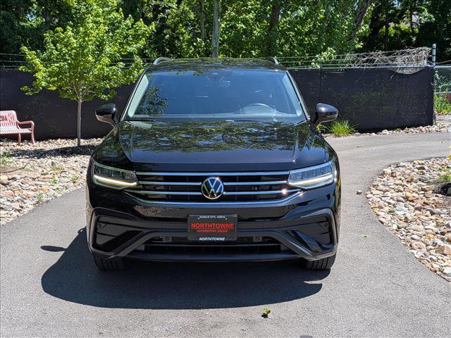 Used 2023 Volkswagen Tiguan SE AWD/4WD image 9
