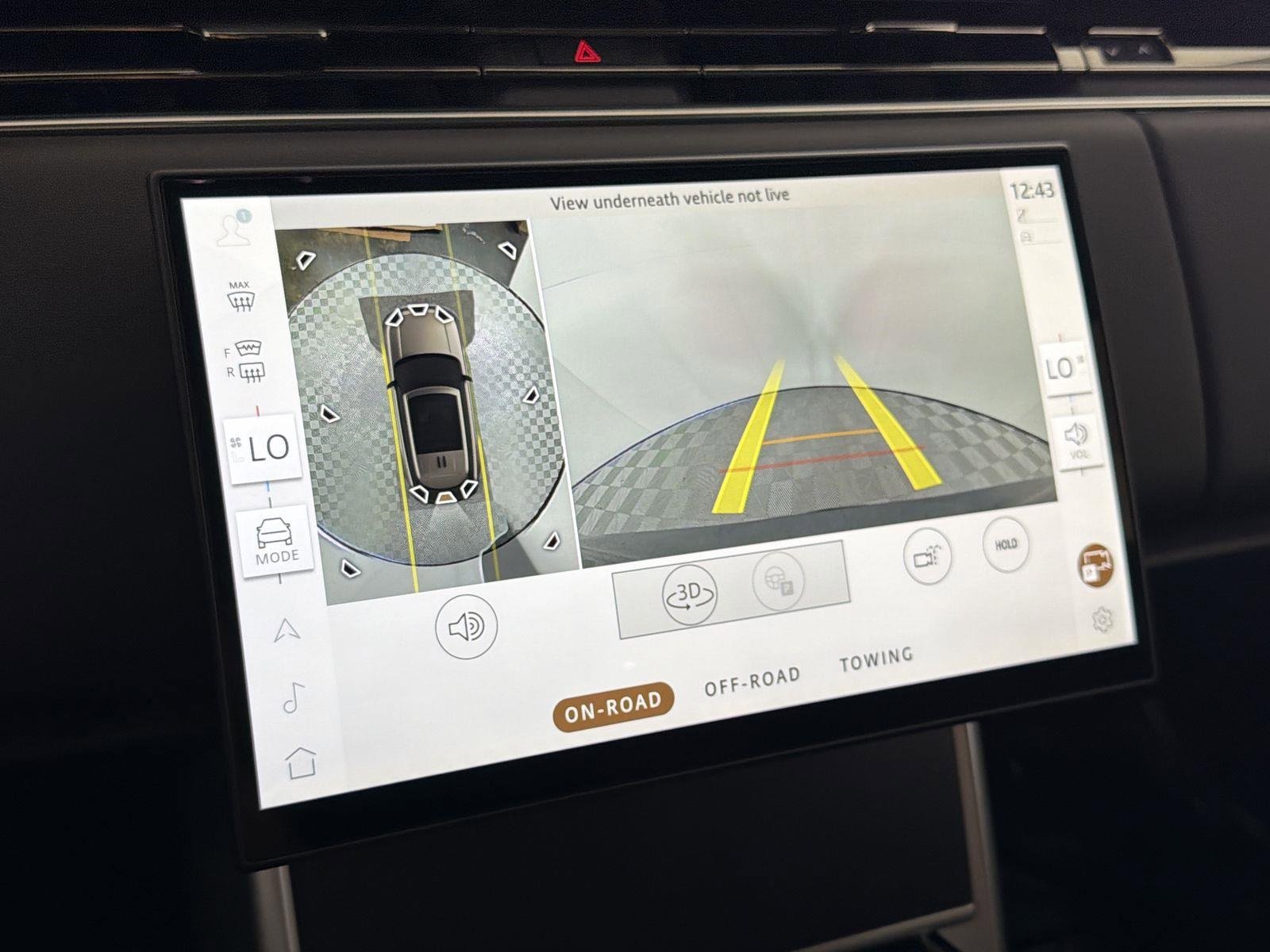 New 2026 Land Rover Range Rover SE image 17