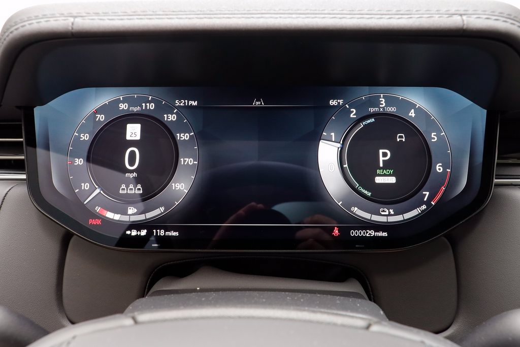 New 2025 Land Rover Range Rover SE AWD/4WD image 9