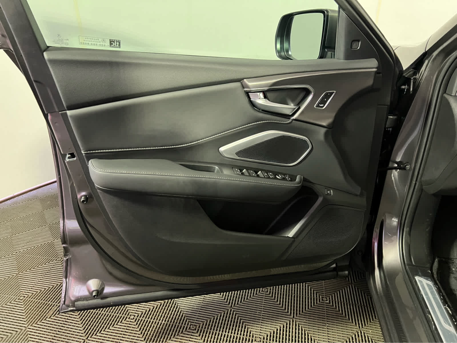 New 2026 Acura RDX SH-AWD image 14