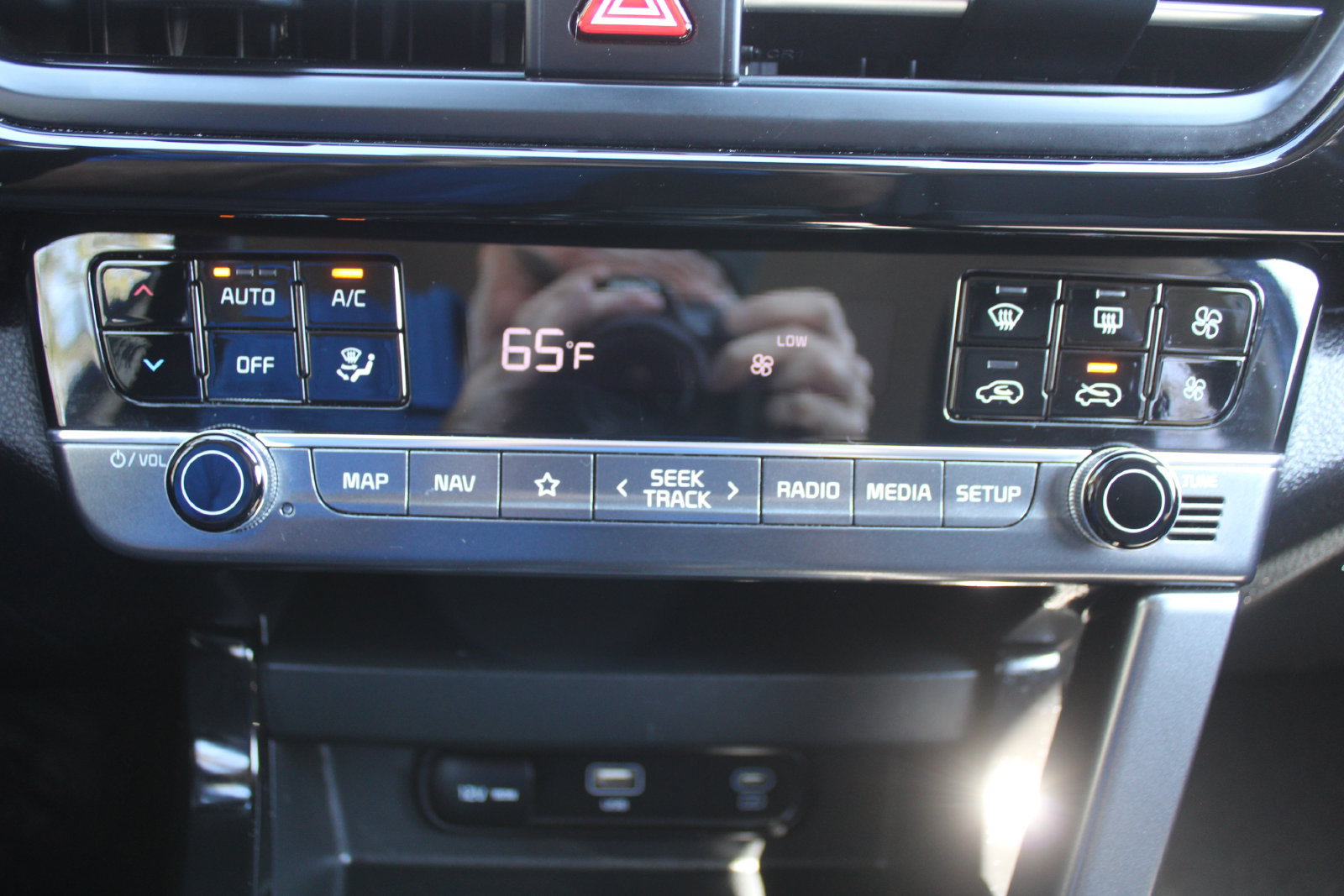 Certified 2024 Kia Seltos S AWD/4WD image 37