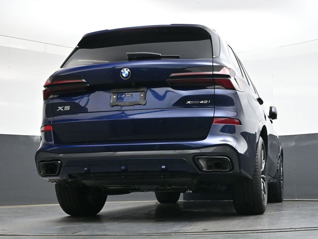 Used 2026 BMW X5 xDrive40i w/ M Sport Package AWD/4WD image 28