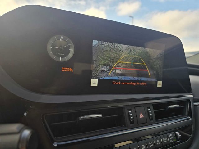 Certified 2024 Lexus ES 350 w/ Accessory Package (Z2) FWD image 28
