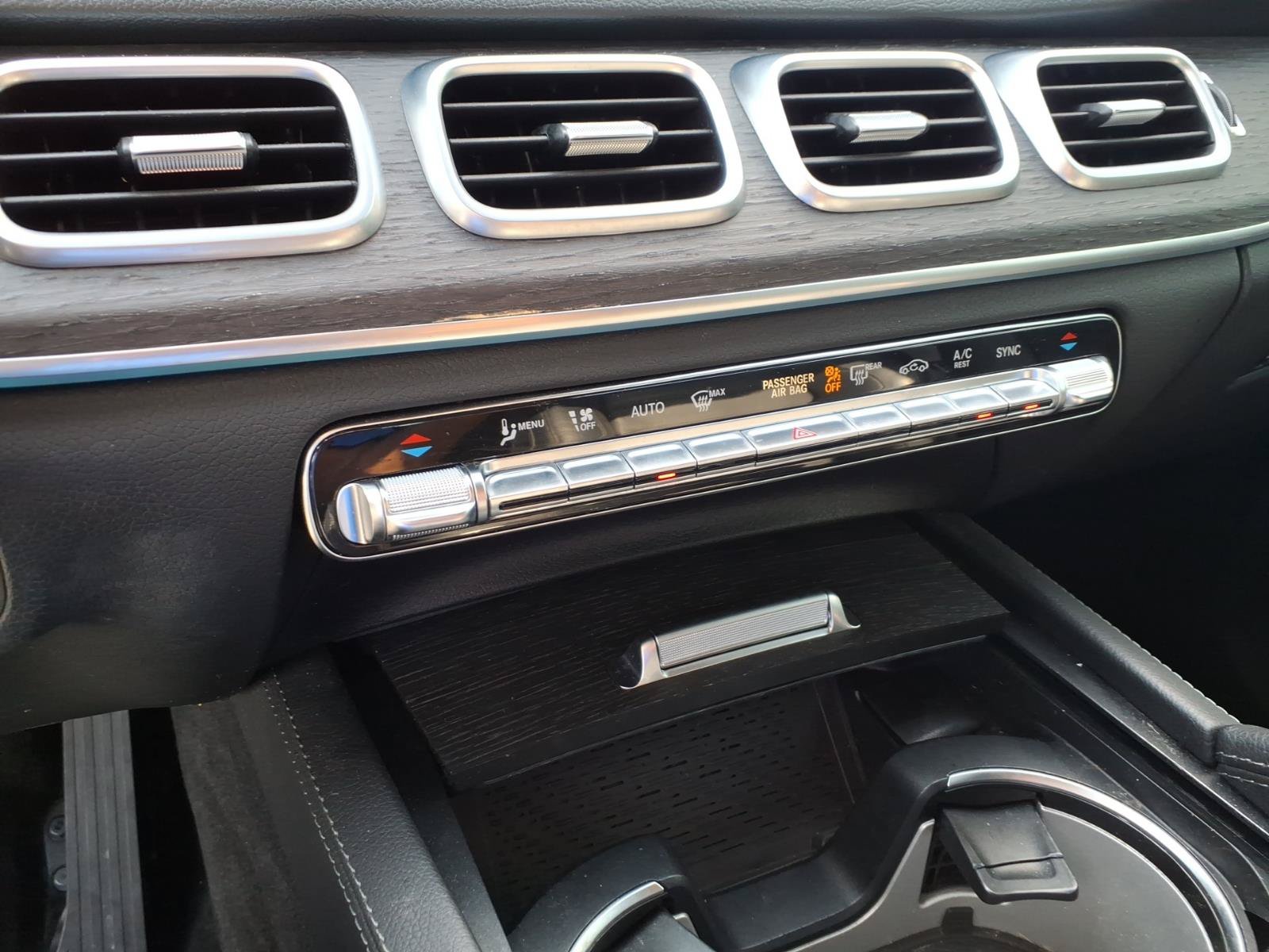 Used 2021 Mercedes-Benz GLE 580 4MATIC image 14