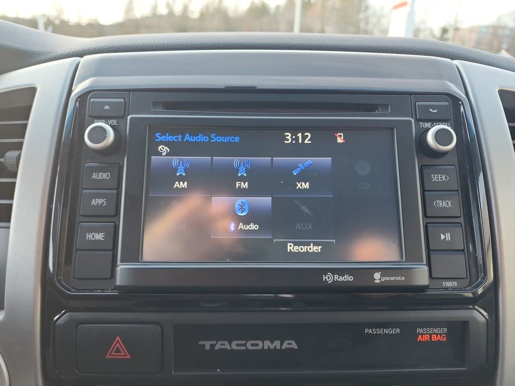 Used 2015 Toyota Tacoma 4x4 Double Cab image 16