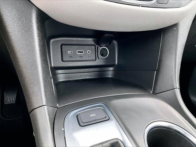 Used 2023 Chevrolet Equinox LS image 27