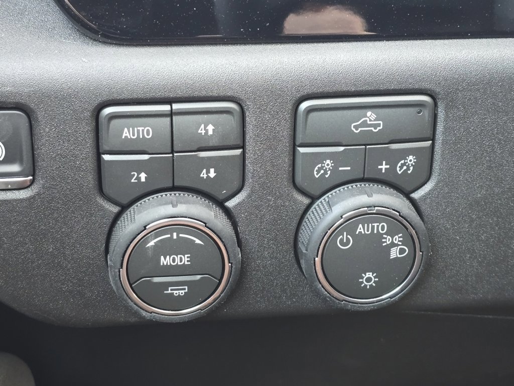 New 2026 Chevrolet Silverado 1500 LT image 17